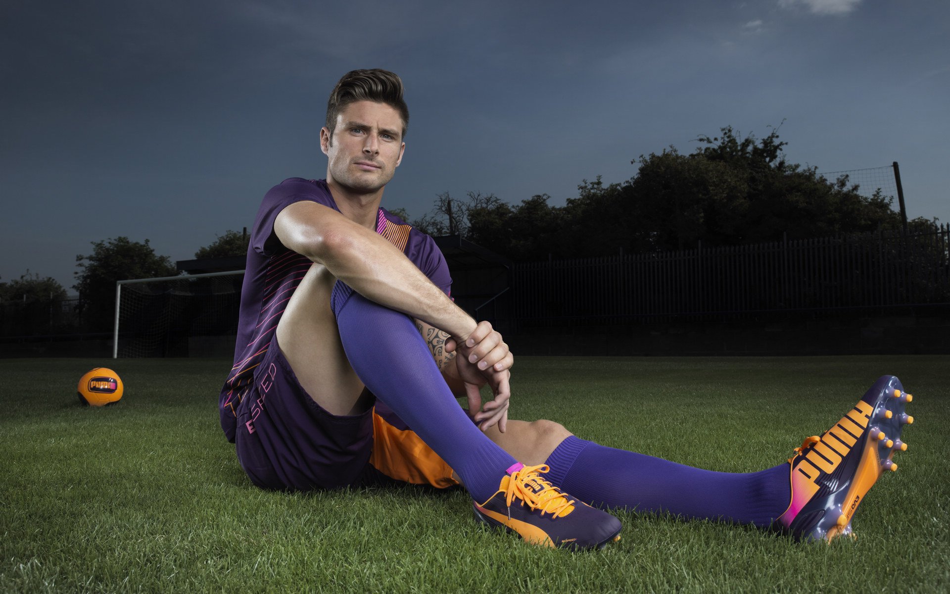 开云官方网页登录-【青训探索】少年运动员顿悟：攻守搭配的系统训练课程，青少年运动员训练指南